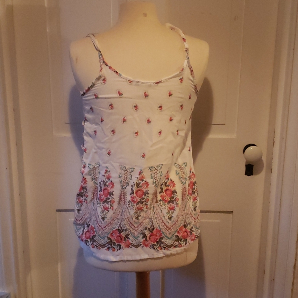 Summer top - Picture 3 of 3